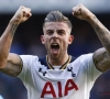 Toby Alderweireld sort sur civière pendant WBA-Tottenham