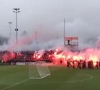 ? Avant le derby, les fans de l'Ajax mettent le feu à l'entraînement