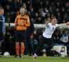 ? Un streaker monte sur le terrain lors de Bruges-Charleroi et donne un carton rouge à Wim Smet