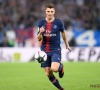 Thomas Meunier suivi par un cador anglais