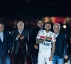 Daniel Alves a reçu un accueil digne d'une rock star au sein de son nouveau club (Vidéos)