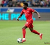 Alphonso Davies se moque ouvertement de Maguire