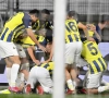 🎥 Tifo 'Squid Game', VAR et but dans les arrêts de jeu : Fenerbahçe s'adjuge un derby animé