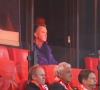 📷 L'image du jour : Louis Van Gaal, en fauteuil roulant et entouré de ses joueurs