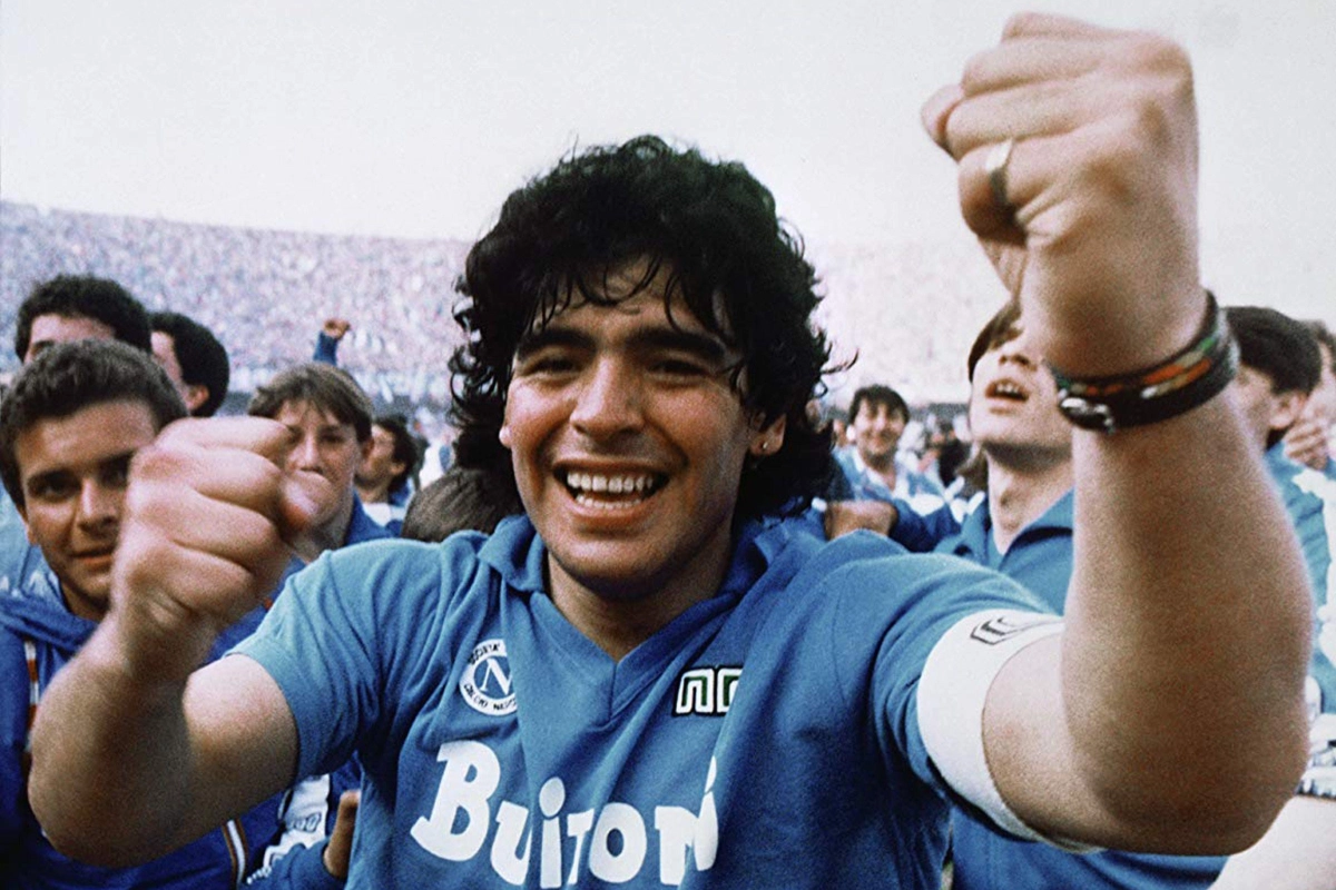 Le Napoli va rendre hommage à Diego Maradona avec un maillot à son effigie