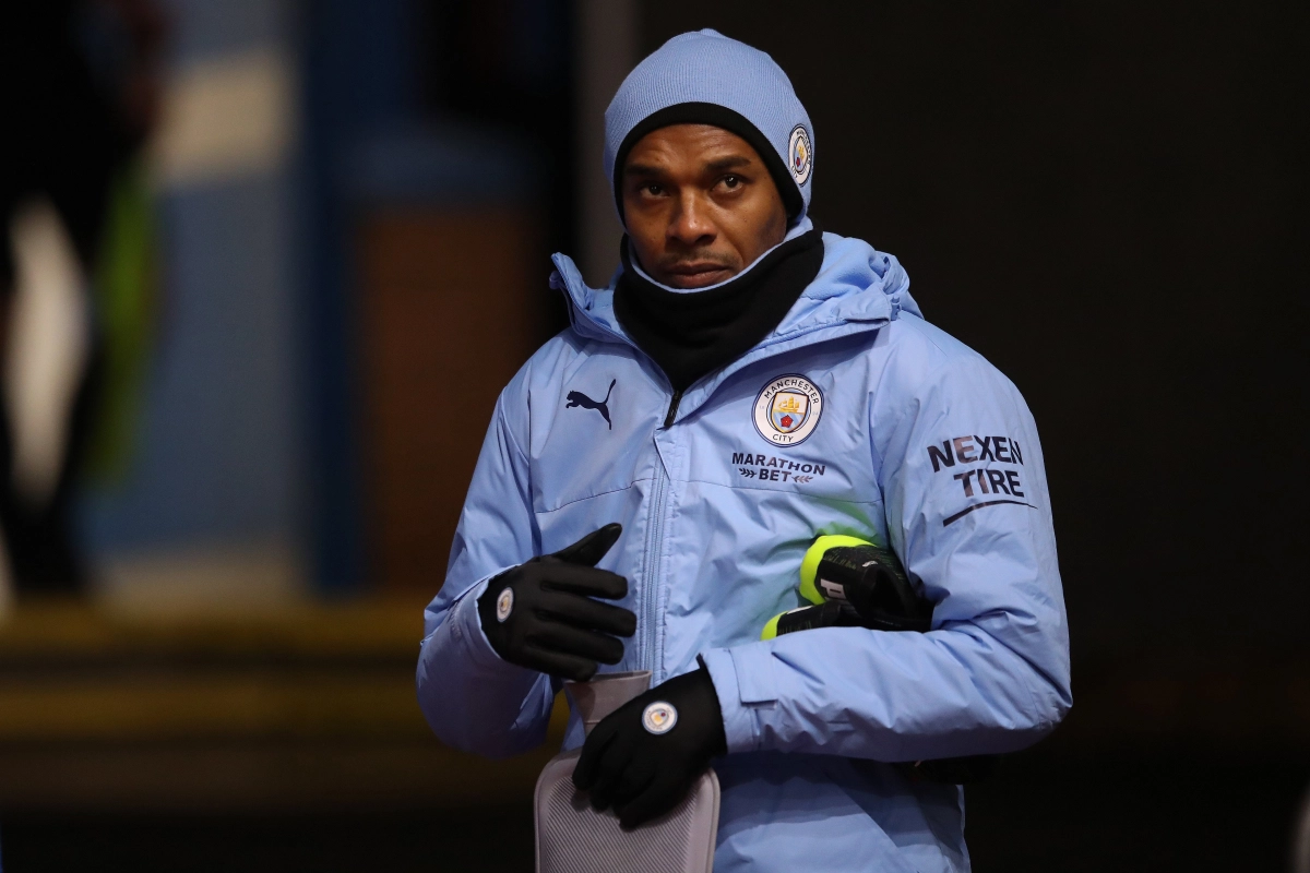 Une reconversion ? Fernandinho réagit 