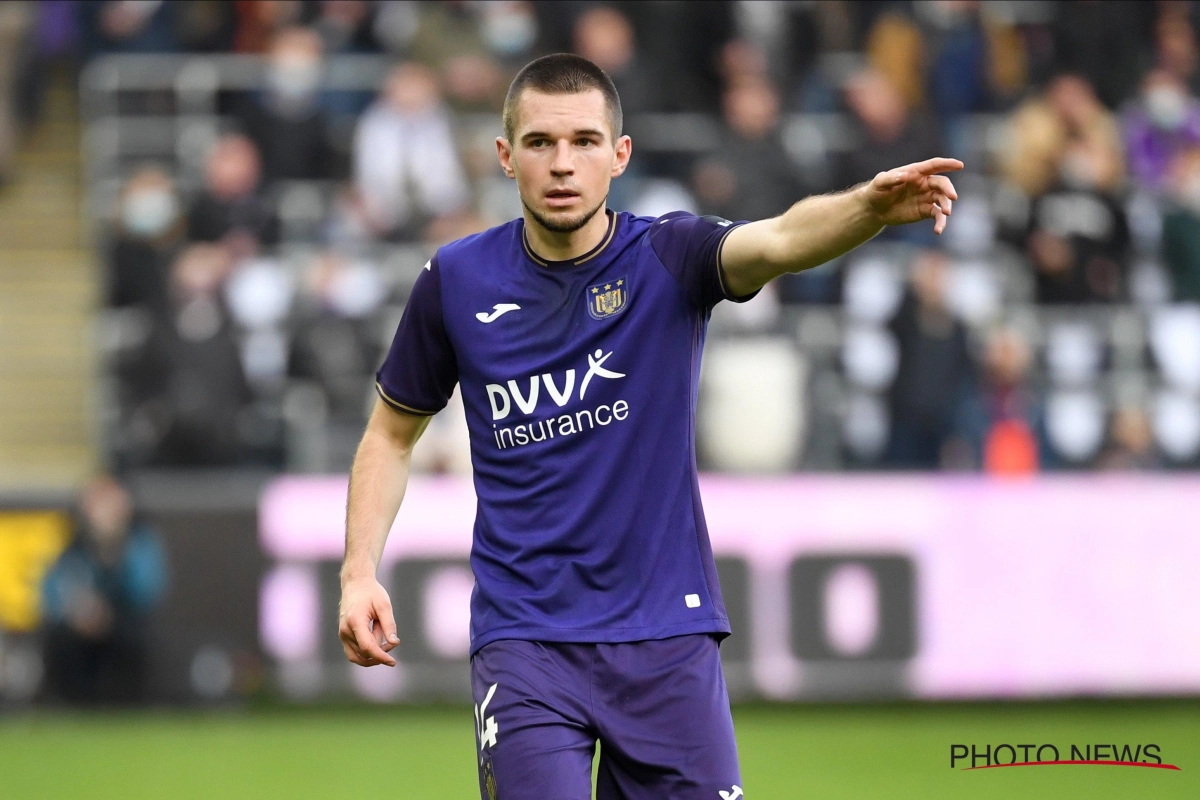 Passé par Anderlecht, Bogdan Mykhaylichenko aurait été sondé pour un retour en Belgique