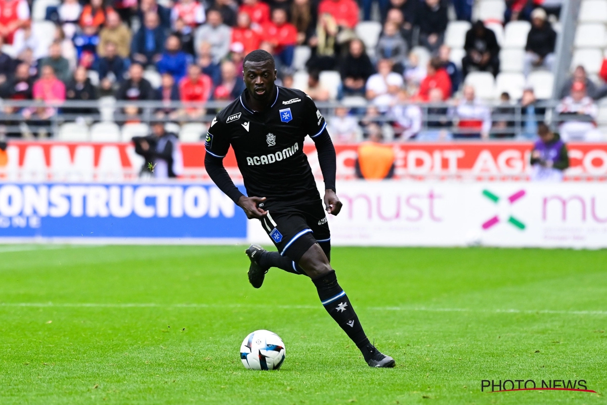 Un joueur de Ligue 1 accusé de violences conjugales 