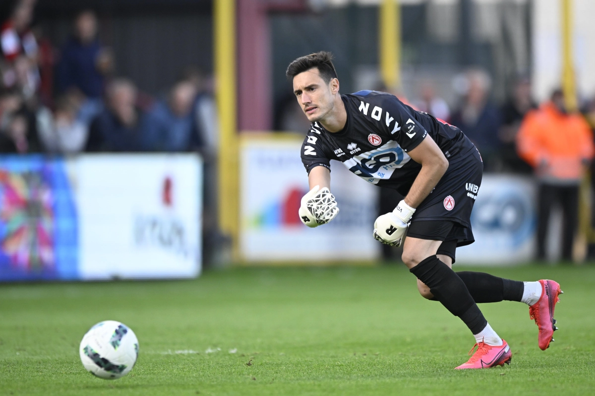 🎥 Incroyable scénario à Eupen: le gardien courtraisien égalise à la dernière minute 