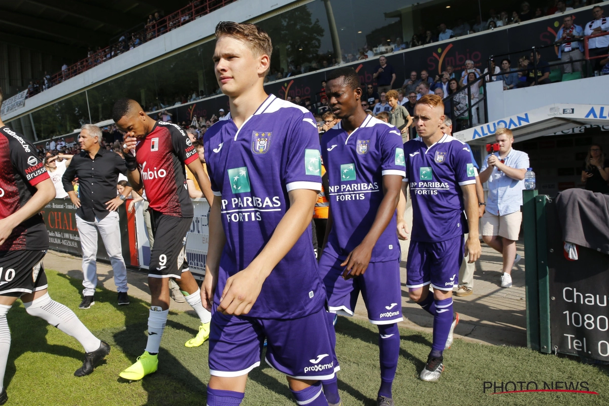 Capitaine à 22 ans, un ancien grand espoir d'Anderlecht décroche son transfert en première division