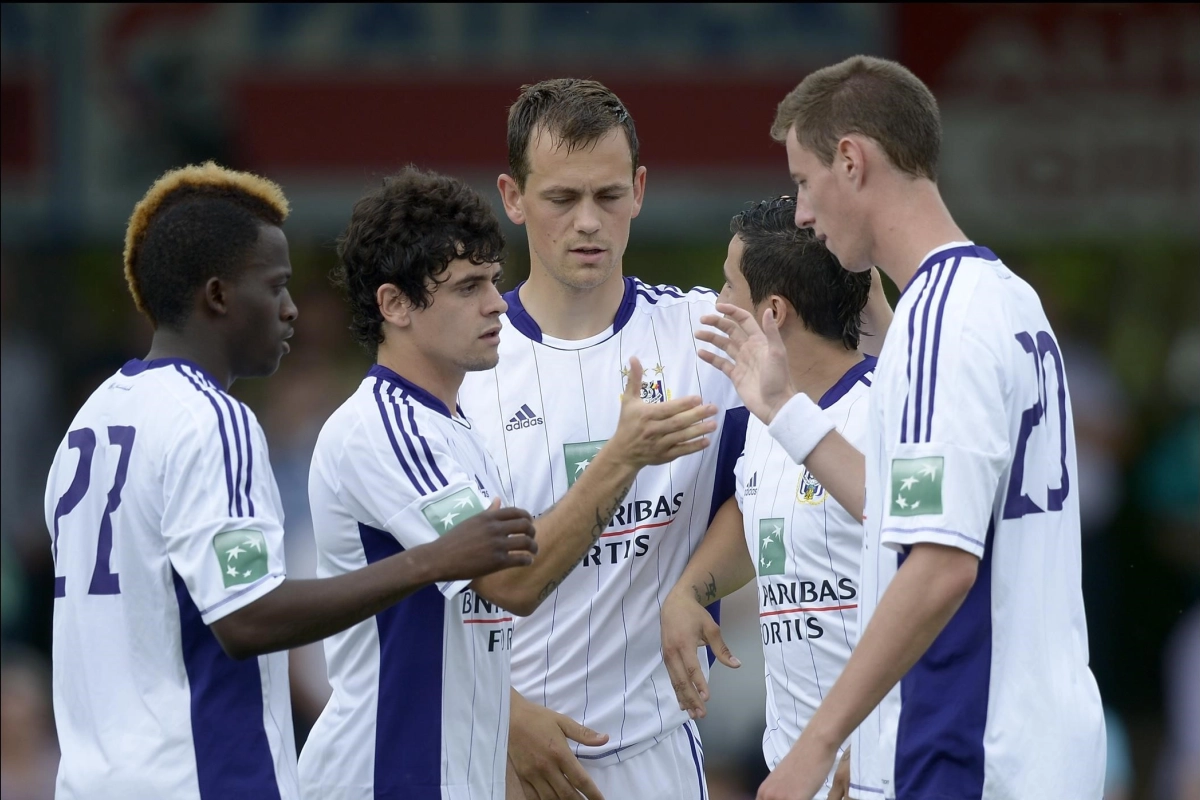 Officiel : un ancien d'Anderlecht aux 141 matchs de Pro League quitte Huy pour l'Olympic Charleroi