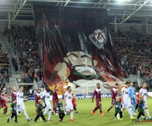 Zulte-Waregem répond à son rival courtraisien par un tifo