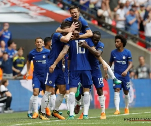 ? Chelsea rejoint United en finale de FA Cup, Giroud marque un but de dingue sur un assist d'Hazard