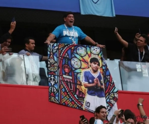 ? Le 'show' de Maradona pendant Nigéria-Argentine (photos et vidéos)