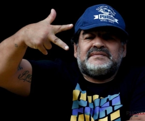 Nouveau bain de foule pour Maradona