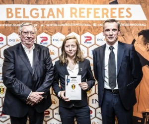 Trois arbitres et quatre assistantes belges reçoivent leur badge FIFA