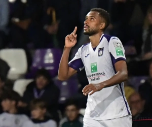 🎥 Buteur, Isaac Kiese Thelin prend le dessus sur un autre ancien Anderlechtois