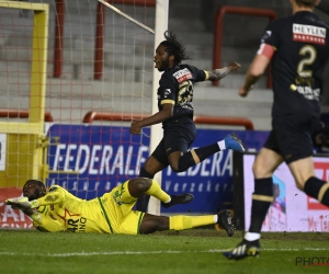 🎥 Les deux buts de Dieumerci Mbokani face à Mouscron