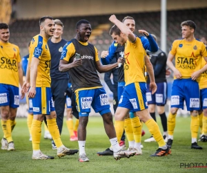 Waasland-Beveren écrase Deinze et conforte sa deuxième place en D1B