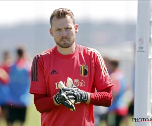 Mignolet, toujours prêt malgré son rôle ingrat : "Le meilleur gardien joue, c'est important"