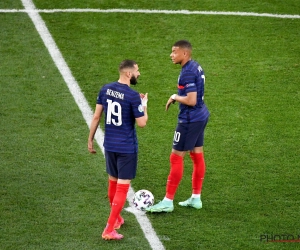 Le président de la Fédération française de football motive les Bleus avant le match contre les Diables