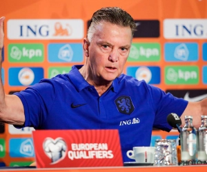 Accident de vélo pour Louis Van Gaal, qui se retrouve en fauteuil roulant !