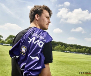 Grosse surprise à Anderlecht : un espoir en défense centrale quitte le club définitivement et signe... au Danemark !