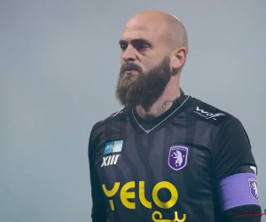 Incroyable : insulté par ses supporters, le gardien du Beerschot fait un pas de côté