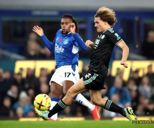 🎥 Un joueur d'Everton donne son maillot à un supporter...qui le refuse