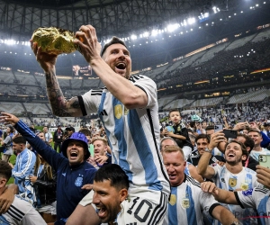 📷 Le célèbre chef Salt Bae pose avec la Coupe du monde et crée la polémique 