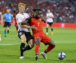 "C'est rare à voir" : une icône de la Premier League salue l'arrivée de Jérémy Doku à Manchester City