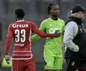 🎥 Un double arrêt étourdissant : Matthieu Epolo délivre sa carte de visite aux supporters du Standard