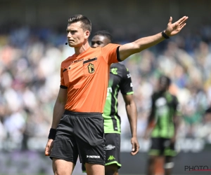 L'arbitre de Cercle-Anderlecht se blesse : premier match en Jupiler Pro League pour son remplaçant, qui ne lésine pas sur les cartons !