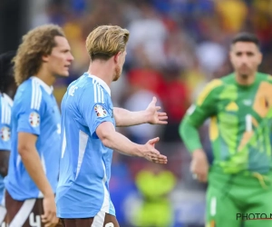 🎥 Indigne d'un capitaine : l'attitude déplorable de Kevin De Bruyne qui demande à ses équipiers de ne pas aller saluer son public