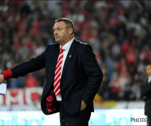 Sébastien Haller sur le point de rejoindre l'ancien coach du Standard Ron Jans... pour mettre un attaquant prêté par Charleroi et un ancien Rouche sur le banc ?