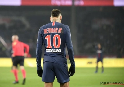 🎥 Neymar frappe un supporter après la finale perdue par le PSG