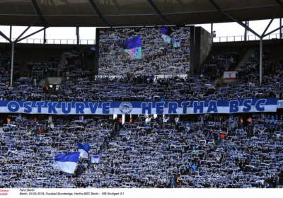 Le "Mur de Berlin" reproduit sur la pelouse de l'Hertha