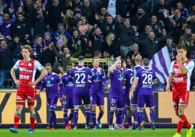 Anderlecht ridiculise Zulte Waregem et rêve d'un miracle