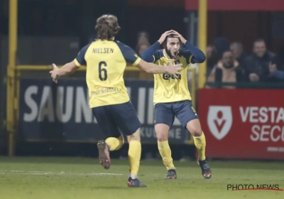 L'Union s'impose dans un match de folie à Courtrai avec un bijou absolu d'Undav ! 