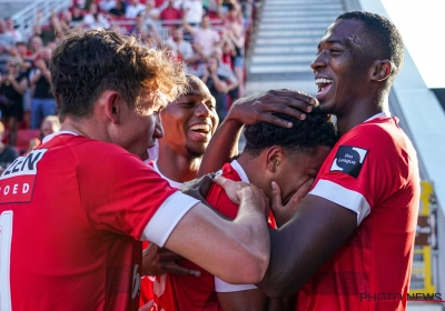 🎥 Conference League : l'Antwerp qualifié au petit trot pour les barrages, premier but pour Valencia