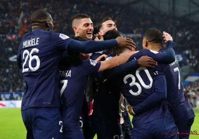 🎥 Grosse ambiance au Bourget, l'accueil triomphal des joueurs du PSG