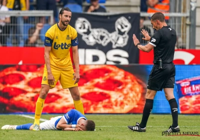 "Christian Burgess aurait dû être exclu trois fois contre Genk"