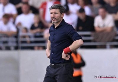 Mark Van Bommel, heureux, se laisse emporter par la prestation de son équipe