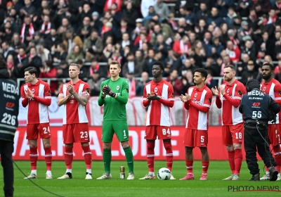 🎥 Tout le Bosuil debout : l'hommage rempli d'émotion à une légende de l'Antwerp