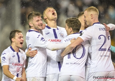 Anderlecht resserre l'écart en tête avec une prestation chirurgicale ! 