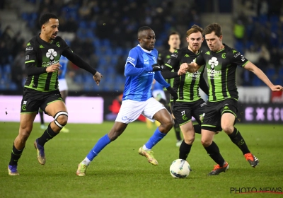 📷 Le t-shirt très spécial des joueurs de Genk et du Cercle avant leur match