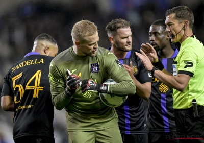 🎥 Fin de la polémique autour du penalty accordé à Genk ? "La phase est assez claire"