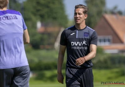 (Exclusif) Jelle Coen relève la tête avec les jeunes d'Anderlecht : "La collaboration est plus facile avec David Hubert"