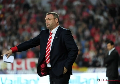 Sébastien Haller sur le point de rejoindre l'ancien coach du Standard Ron Jans... pour mettre un attaquant prêté par Charleroi et un ancien Rouche sur le banc ?