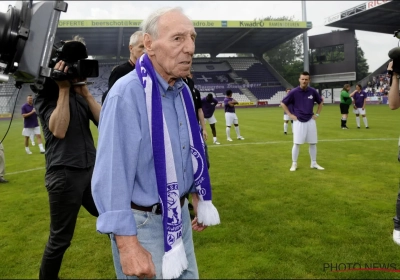 📷 Un rendez-vous avec l'histoire : le splendide maillot retro que portera le Beerschot contre Anderlecht est chargé de symboles